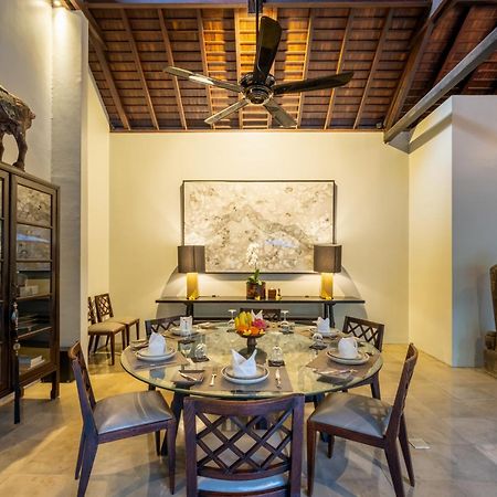 Villa De Suma - Fully Staffed Luxury Villa, Walk To The Beach! Seminyak Zewnętrze zdjęcie