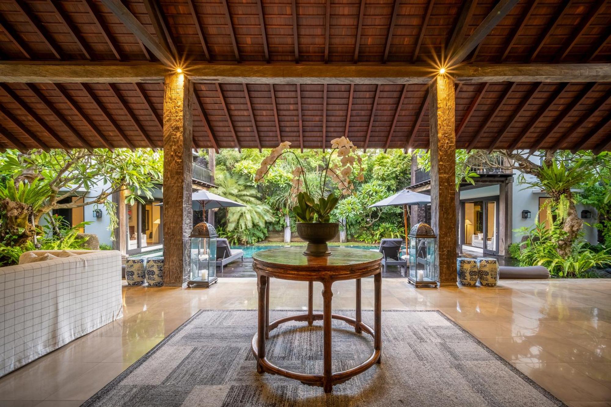 Villa De Suma - Fully Staffed Luxury Villa, Walk To The Beach! Seminyak Zewnętrze zdjęcie