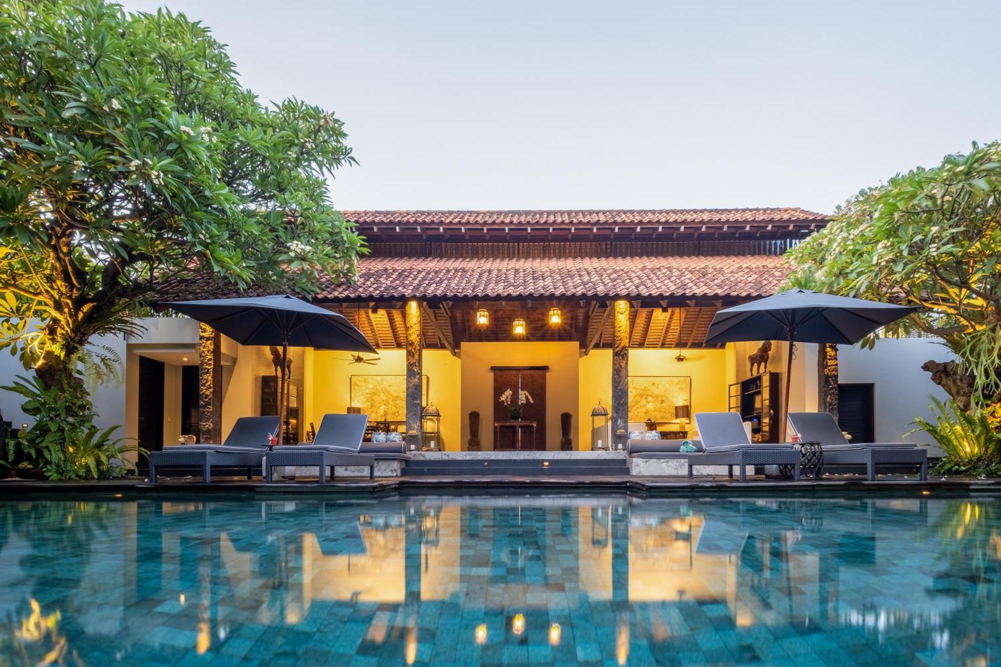 Villa De Suma - Fully Staffed Luxury Villa, Walk To The Beach! Seminyak Zewnętrze zdjęcie