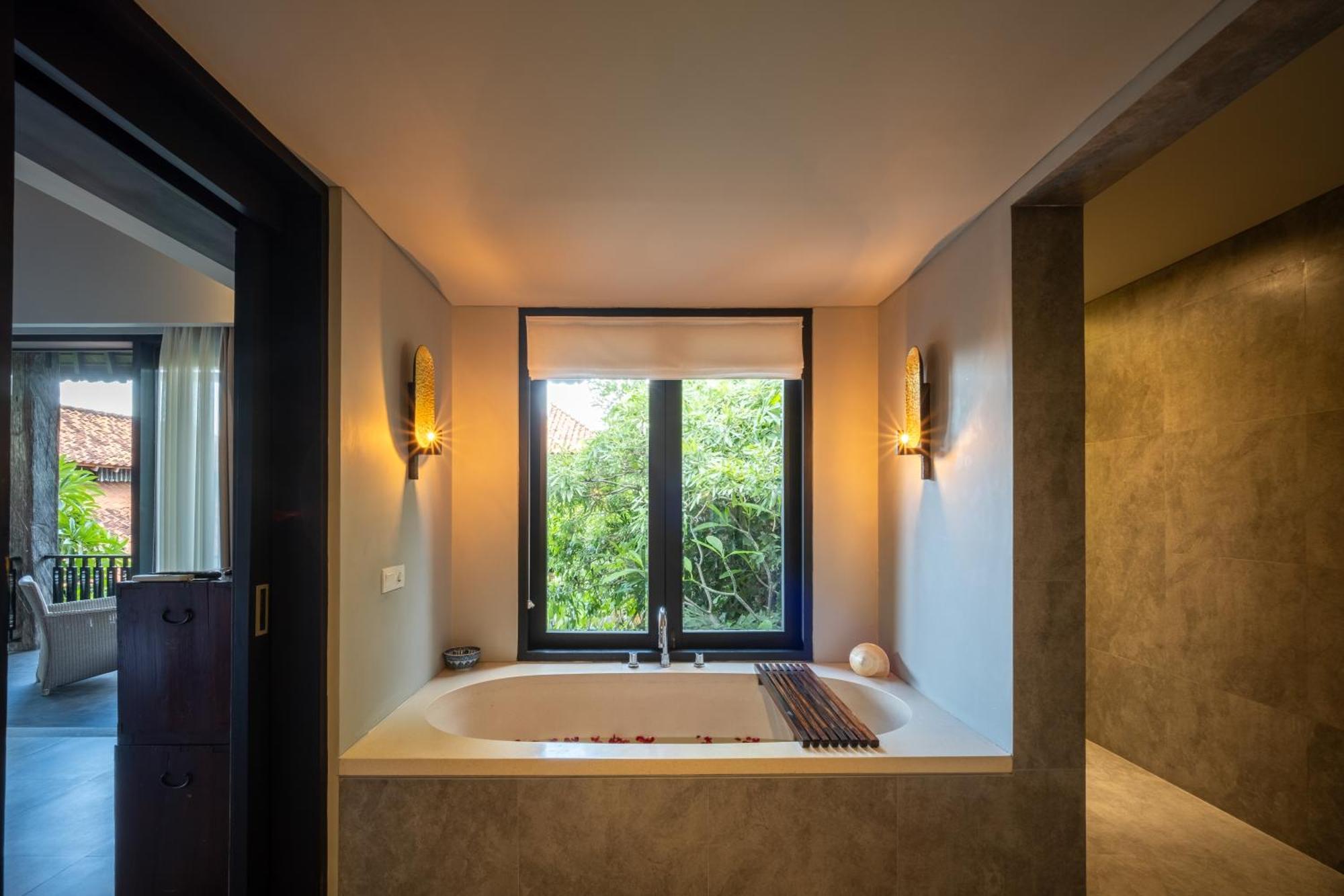 Villa De Suma - Fully Staffed Luxury Villa, Walk To The Beach! Seminyak Zewnętrze zdjęcie