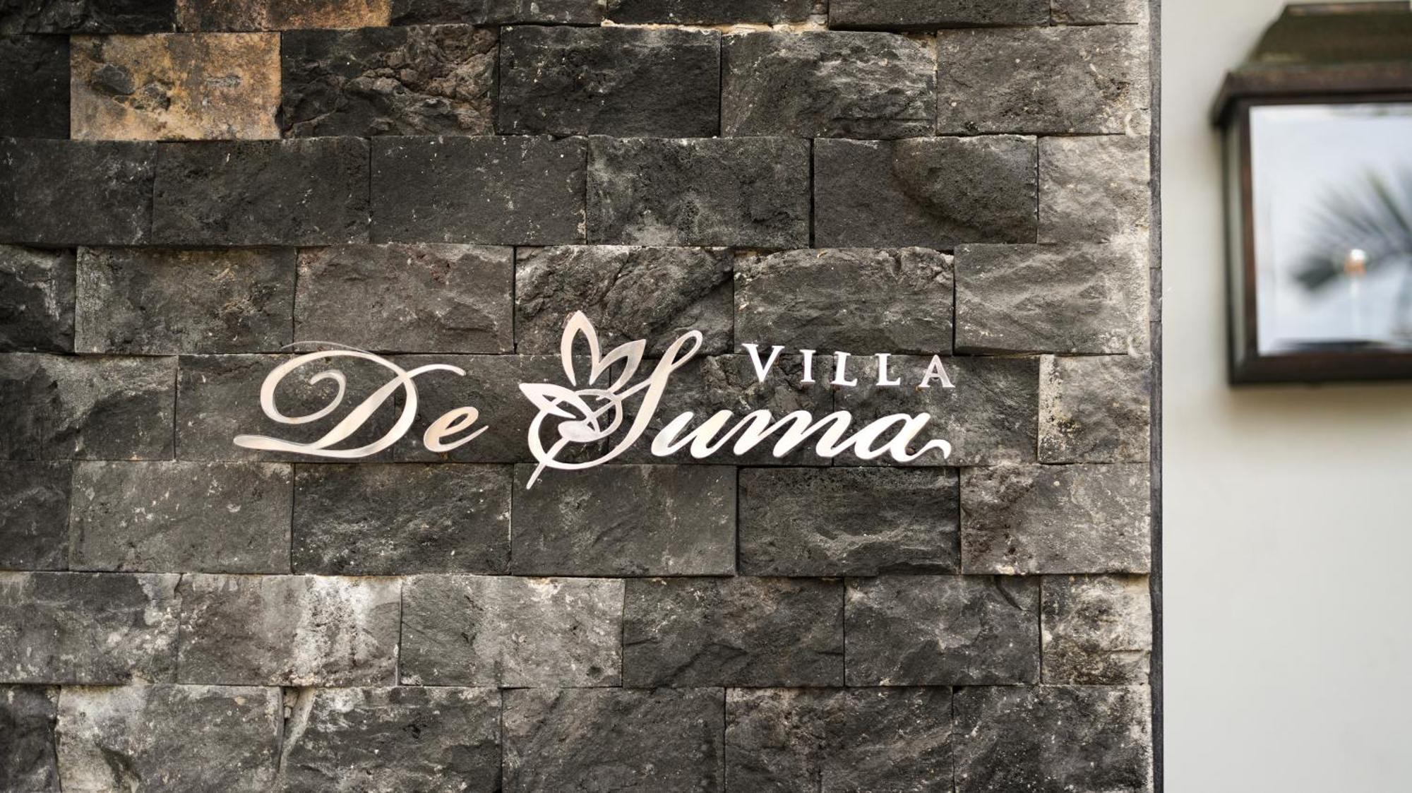 Villa De Suma - Fully Staffed Luxury Villa, Walk To The Beach! Seminyak Zewnętrze zdjęcie
